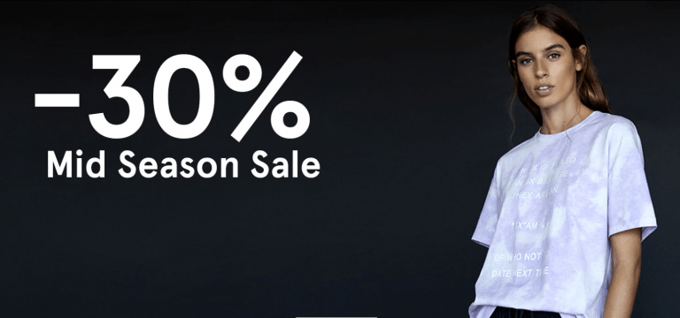 Mid Season Sale en Bershka.
